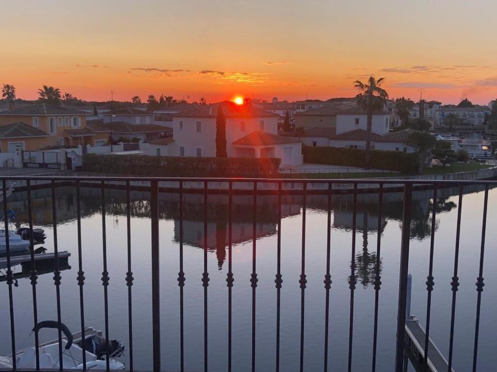 Marina 120M²/8 Pers/ Terrasse 100M²/ Appontement Villa Aigues-Mortes Exteriör bild